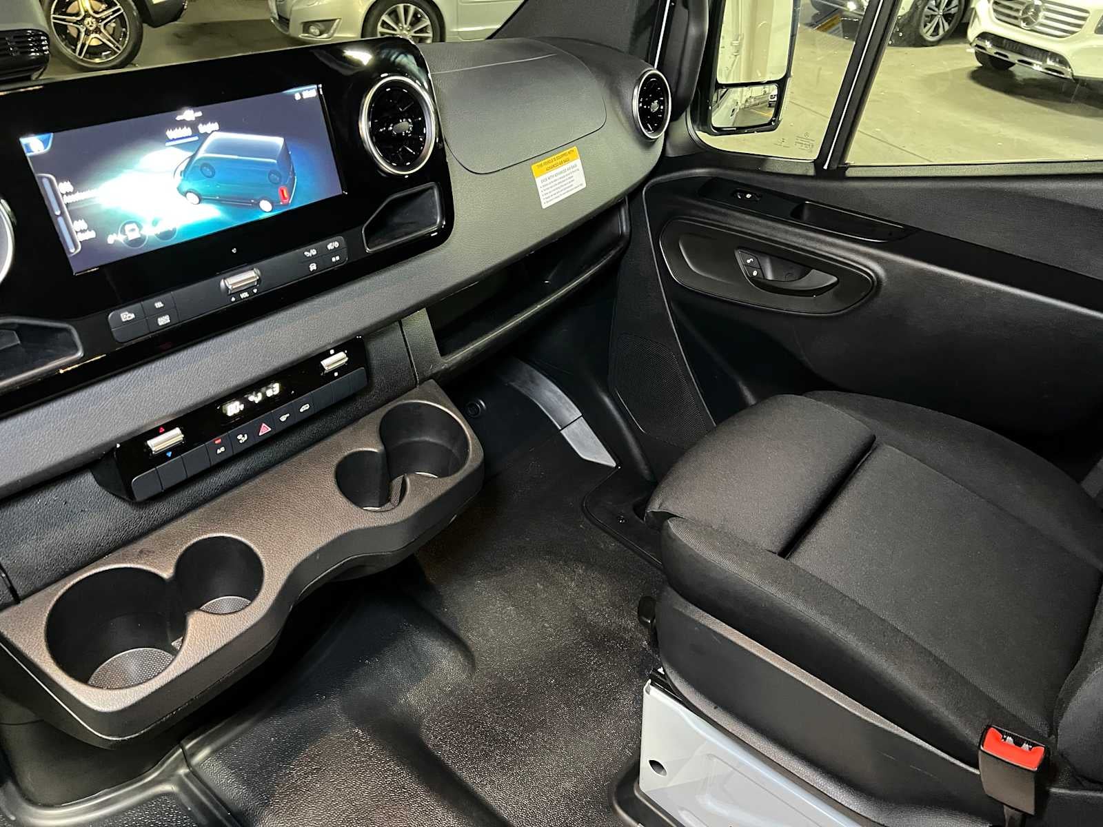 2025 Mercedes-Benz Sprinter 2500 Standard Roof I4 Diesel 144" RWD