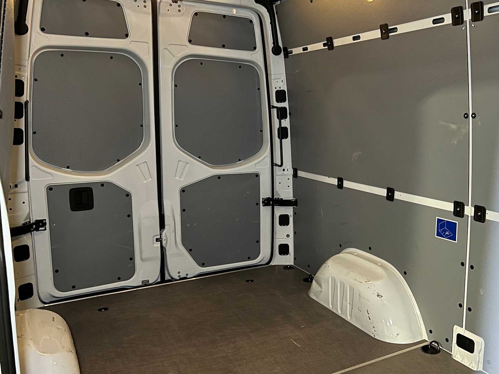 2025 Mercedes-Benz Sprinter 2500 Standard Roof I4 Diesel 144" RWD