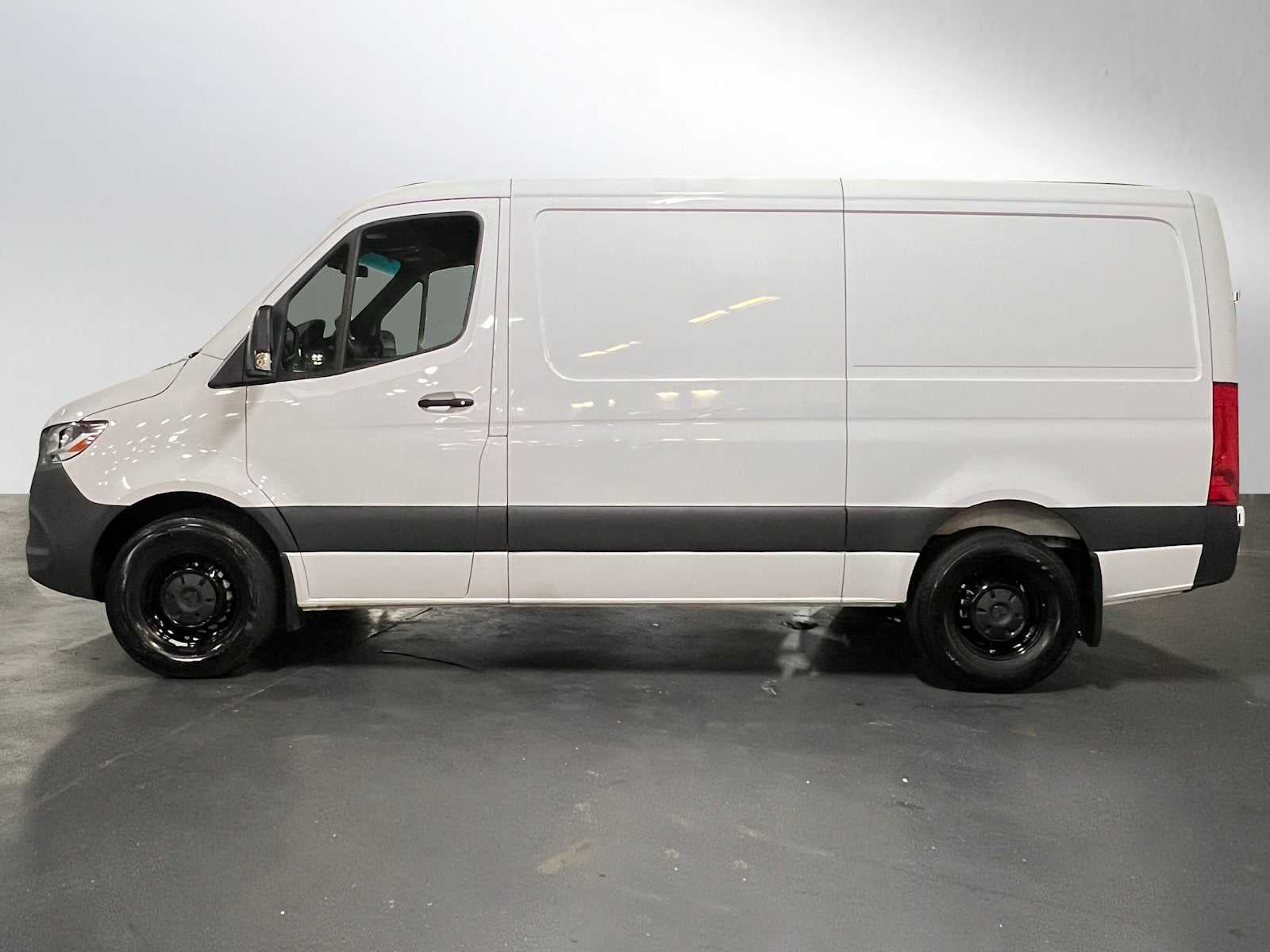 2025 Mercedes-Benz Sprinter 2500 Standard Roof I4 Diesel 144" RWD