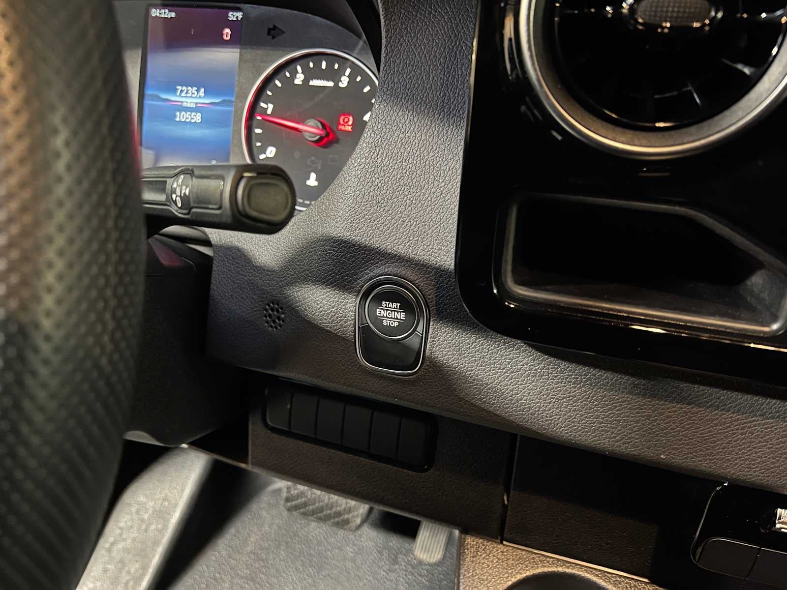 2025 Mercedes-Benz Sprinter 2500 Standard Roof I4 Diesel 144" RWD