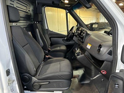 2025 Mercedes-Benz Sprinter 2500 Standard Roof I4 Diesel 144" RWD