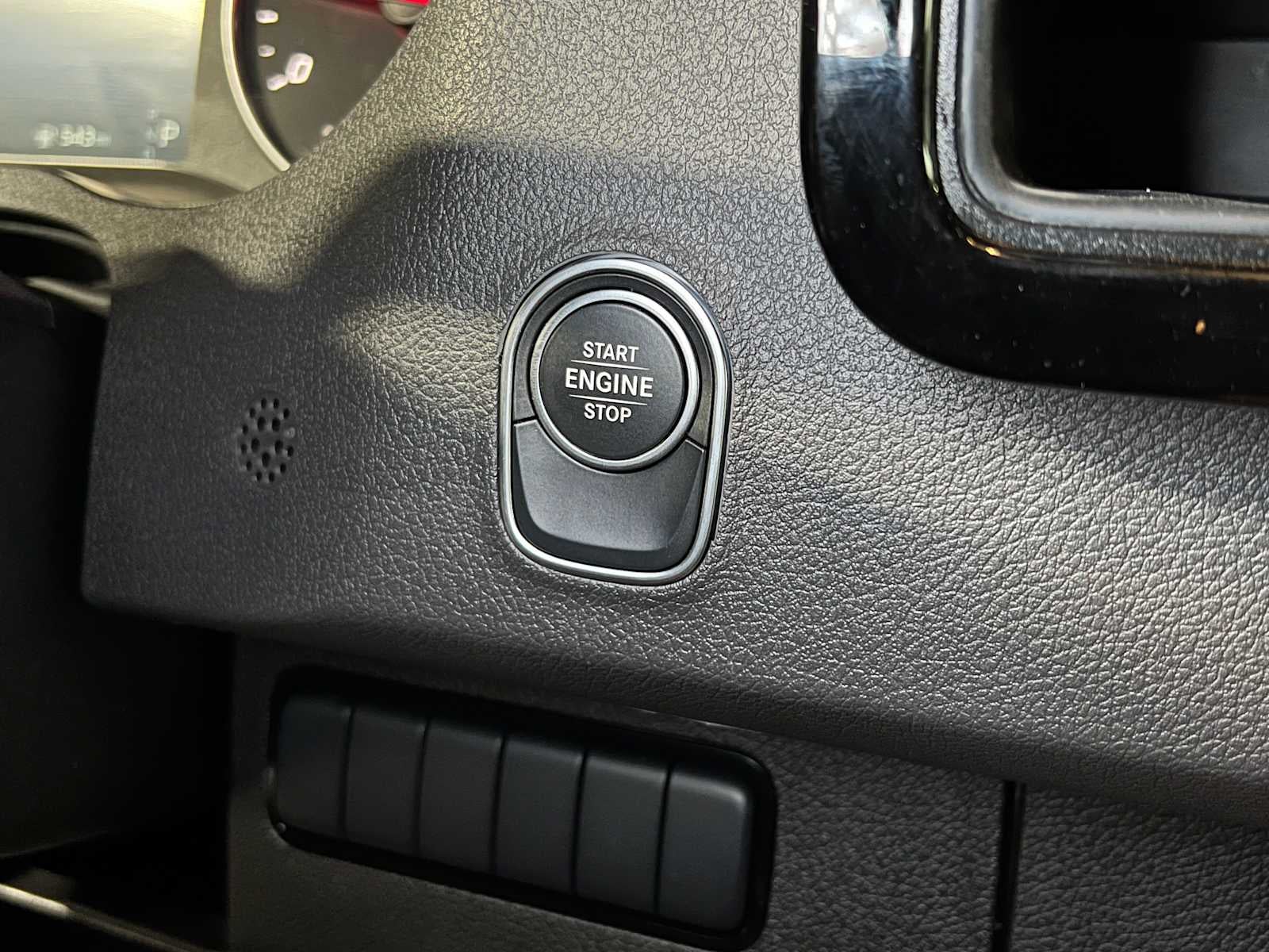 2025 Mercedes-Benz Sprinter 2500 Standard Roof I4 Diesel 144" RWD