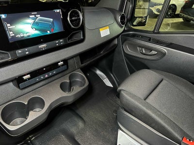 2025 Mercedes-Benz Sprinter 2500 Standard Roof I4 Diesel 144" RWD
