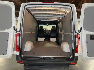 2025 Mercedes-Benz Sprinter 2500 Standard Roof I4 Diesel HO 144" RWD