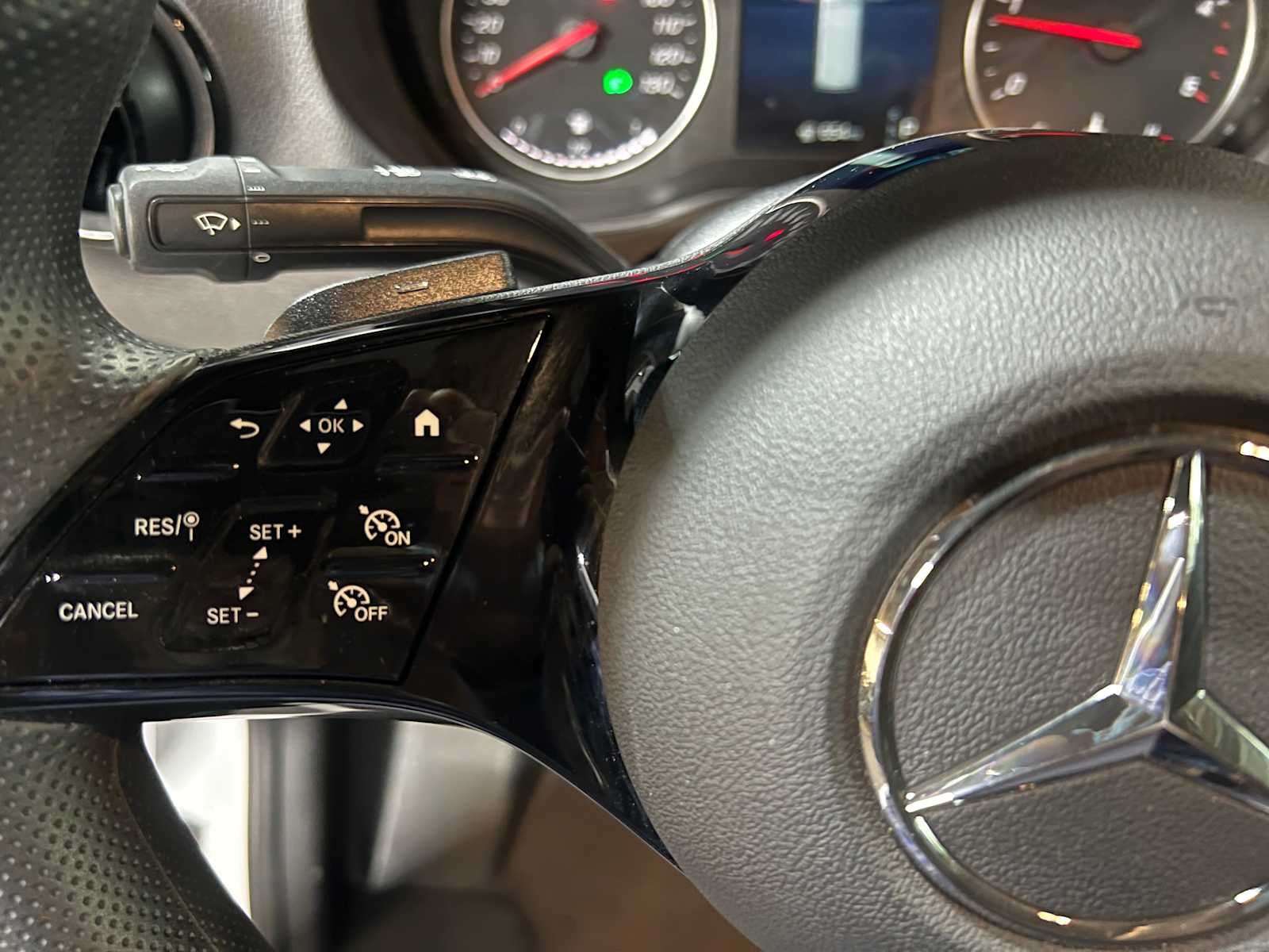 2025 Mercedes-Benz Sprinter 2500 Standard Roof I4 Diesel HO 144" RWD