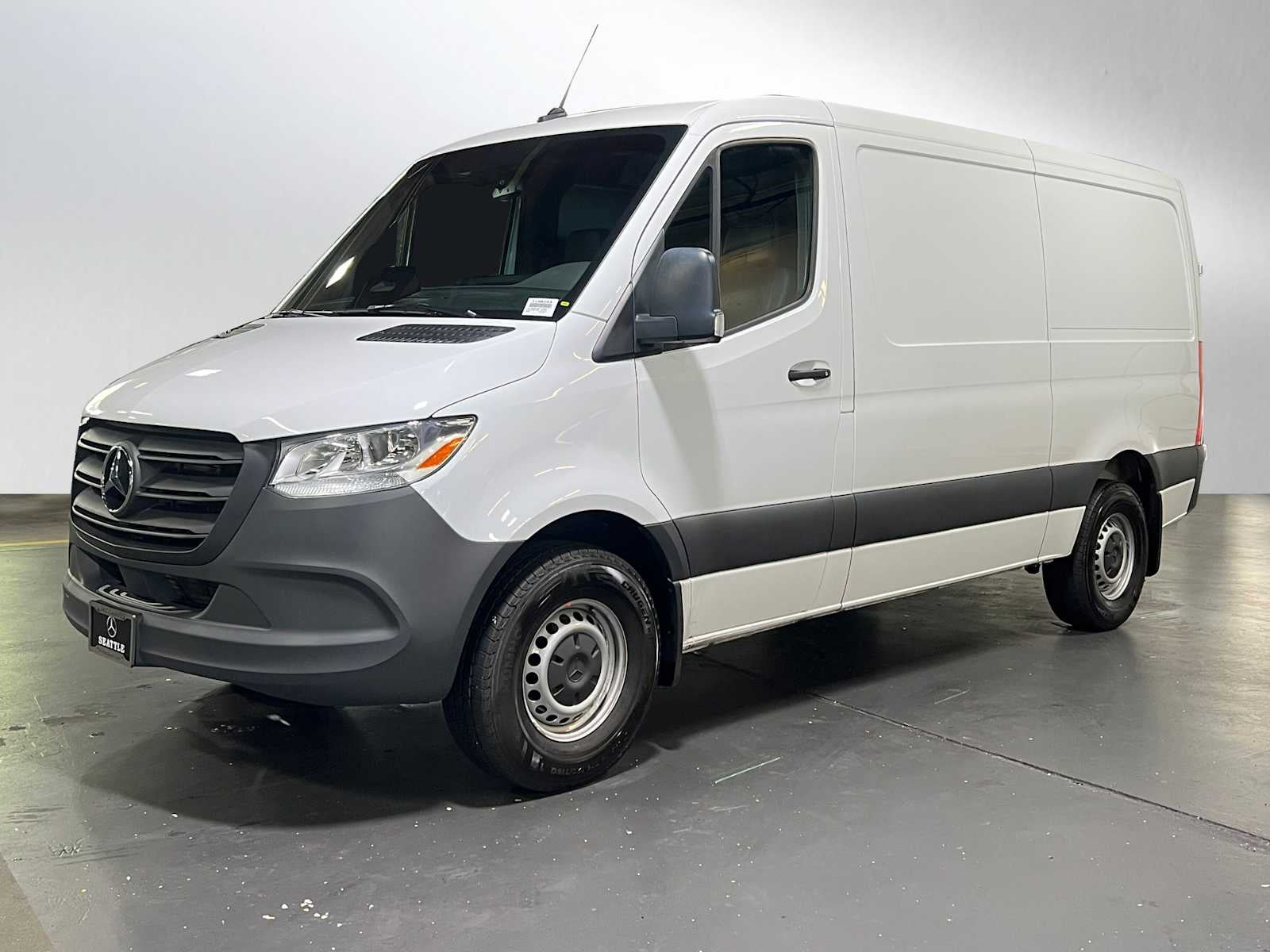 2025 Mercedes-Benz Sprinter 2500 Standard Roof I4 Diesel HO 144" RWD