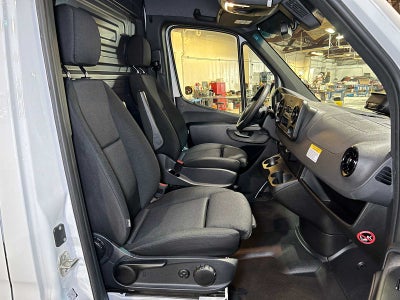 2025 Mercedes-Benz Sprinter 2500 Standard Roof I4 Diesel HO 144" RWD