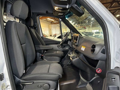 2024 Mercedes-Benz Sprinter 2500 High Roof I4 Diesel HO 170" RWD