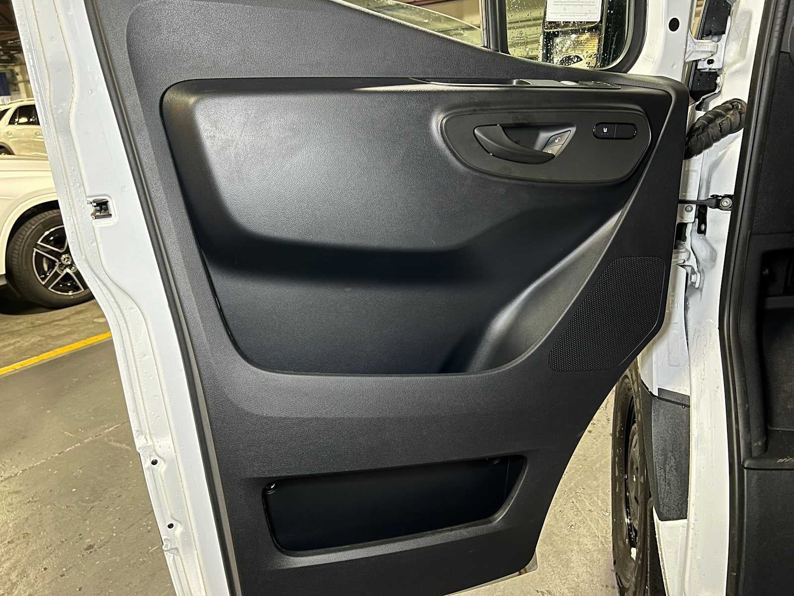 2024 Mercedes-Benz Sprinter 2500 High Roof I4 Diesel HO 170" RWD