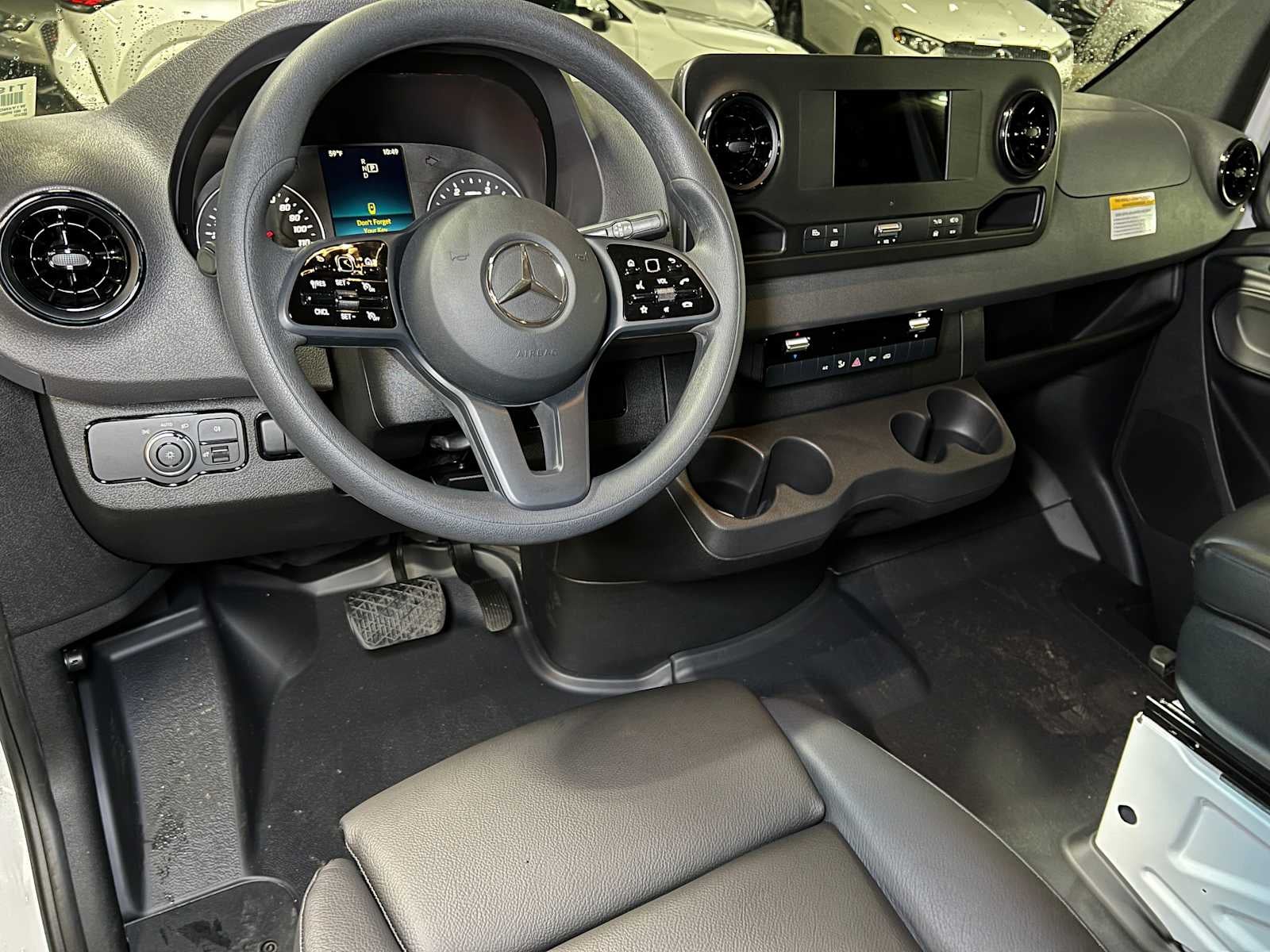 2024 Mercedes-Benz Sprinter 2500 High Roof I4 Diesel HO 170" RWD