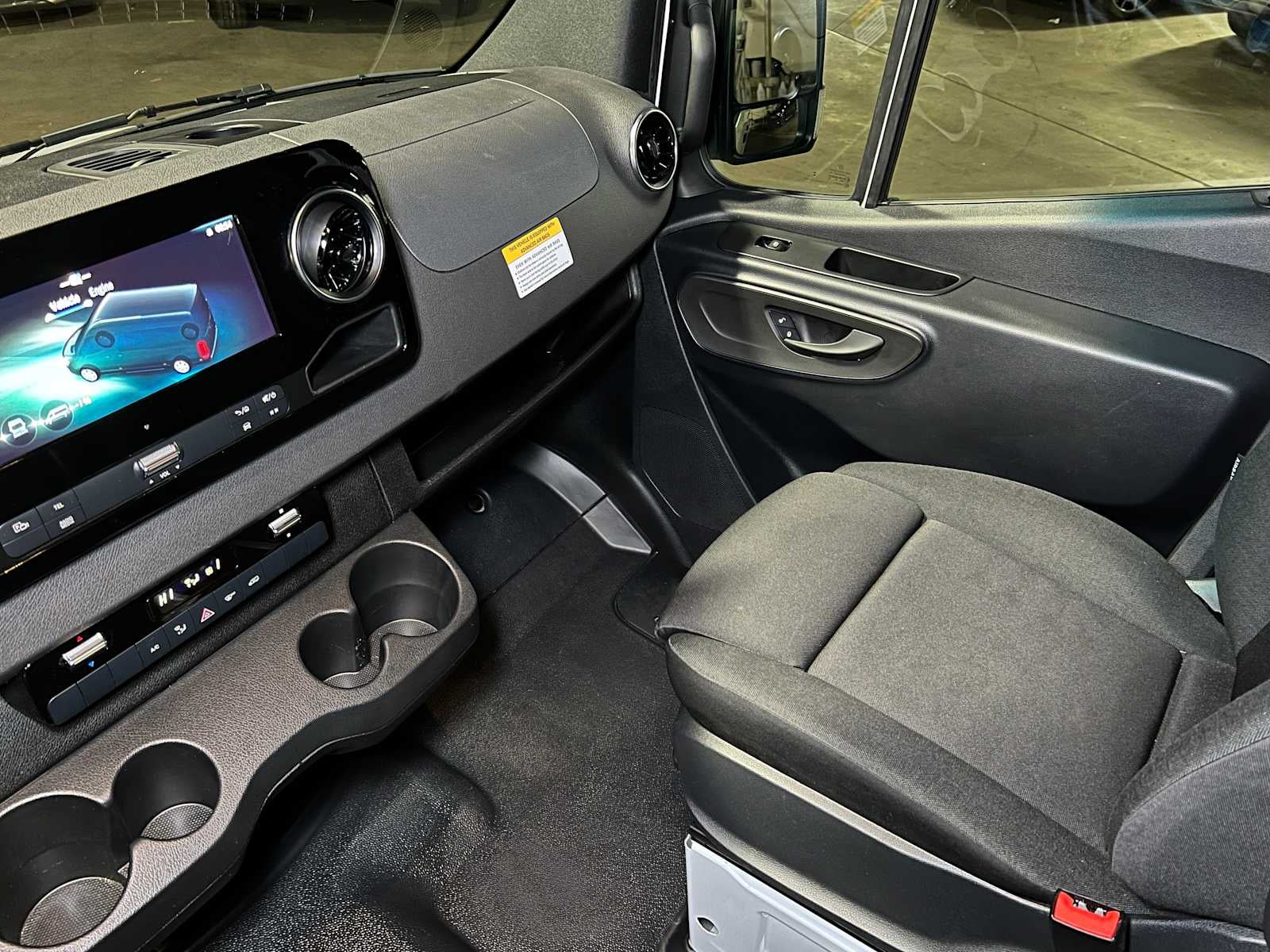 2025 Mercedes-Benz Sprinter 2500 High Roof I4 Diesel HO 170" RWD