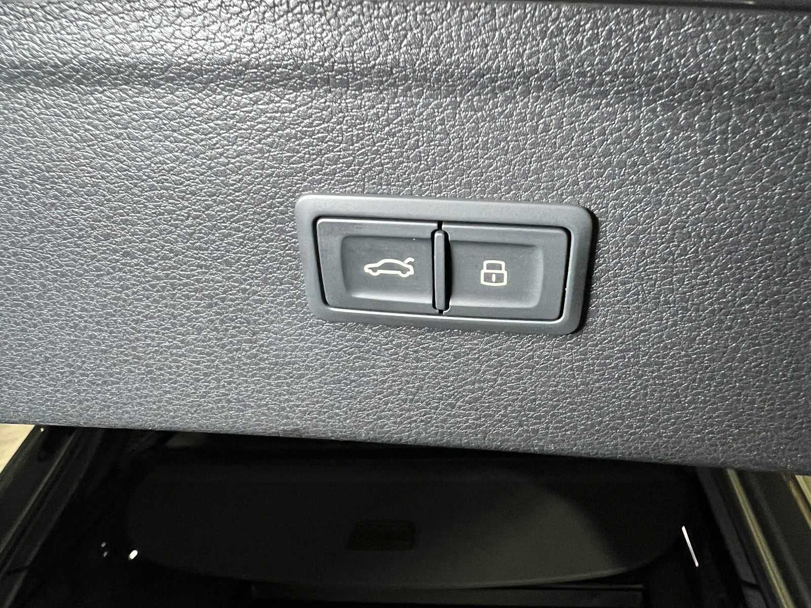 2024 Audi SQ5 Premium Plus