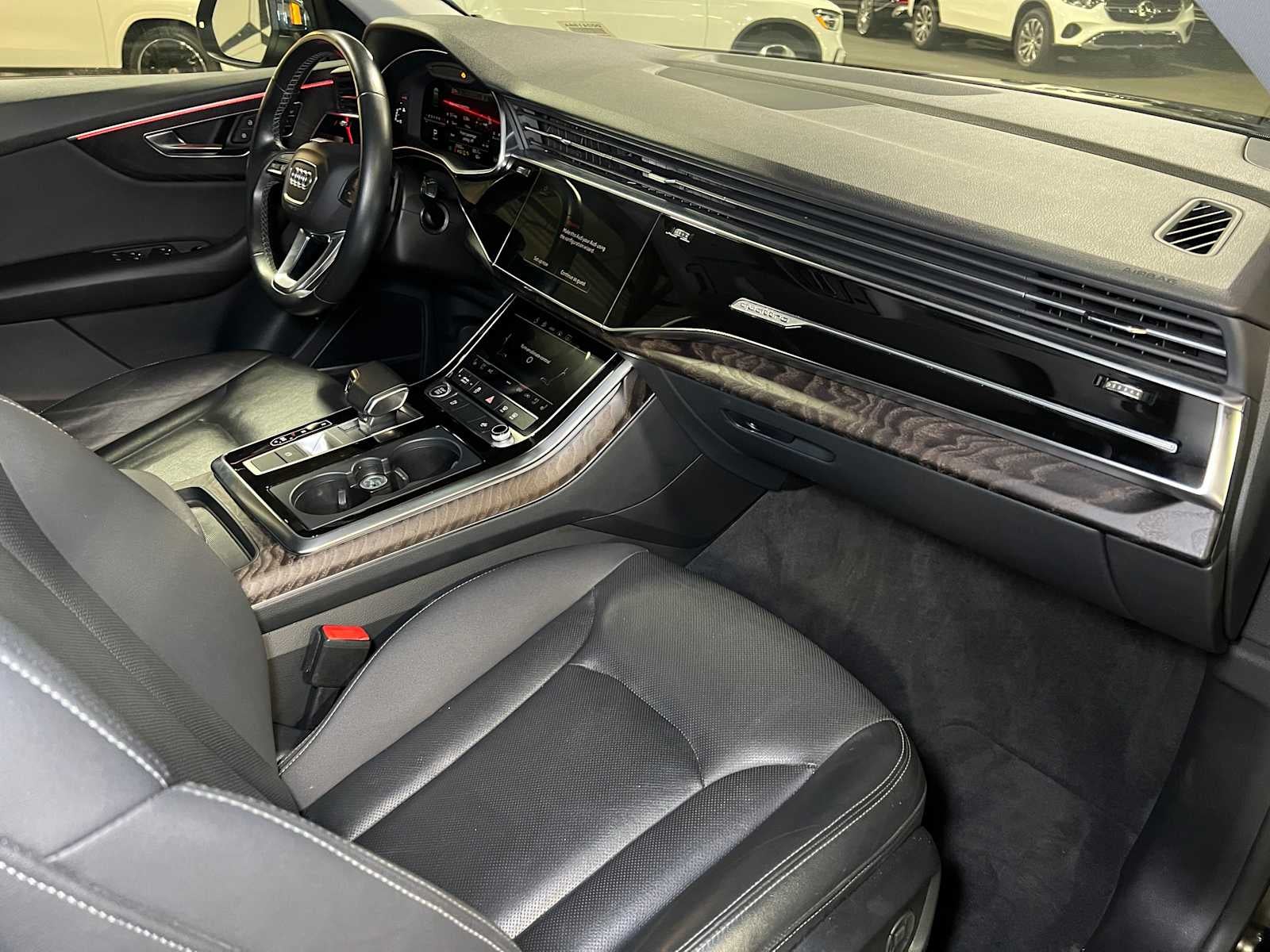 2022 Audi Q8 Premium Plus