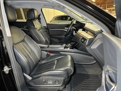 2019 Audi e-tron Prestige
