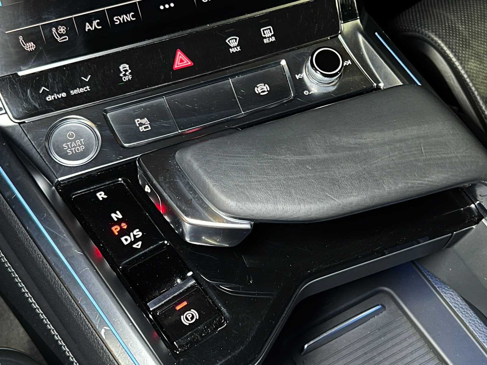 2019 Audi e-tron Prestige