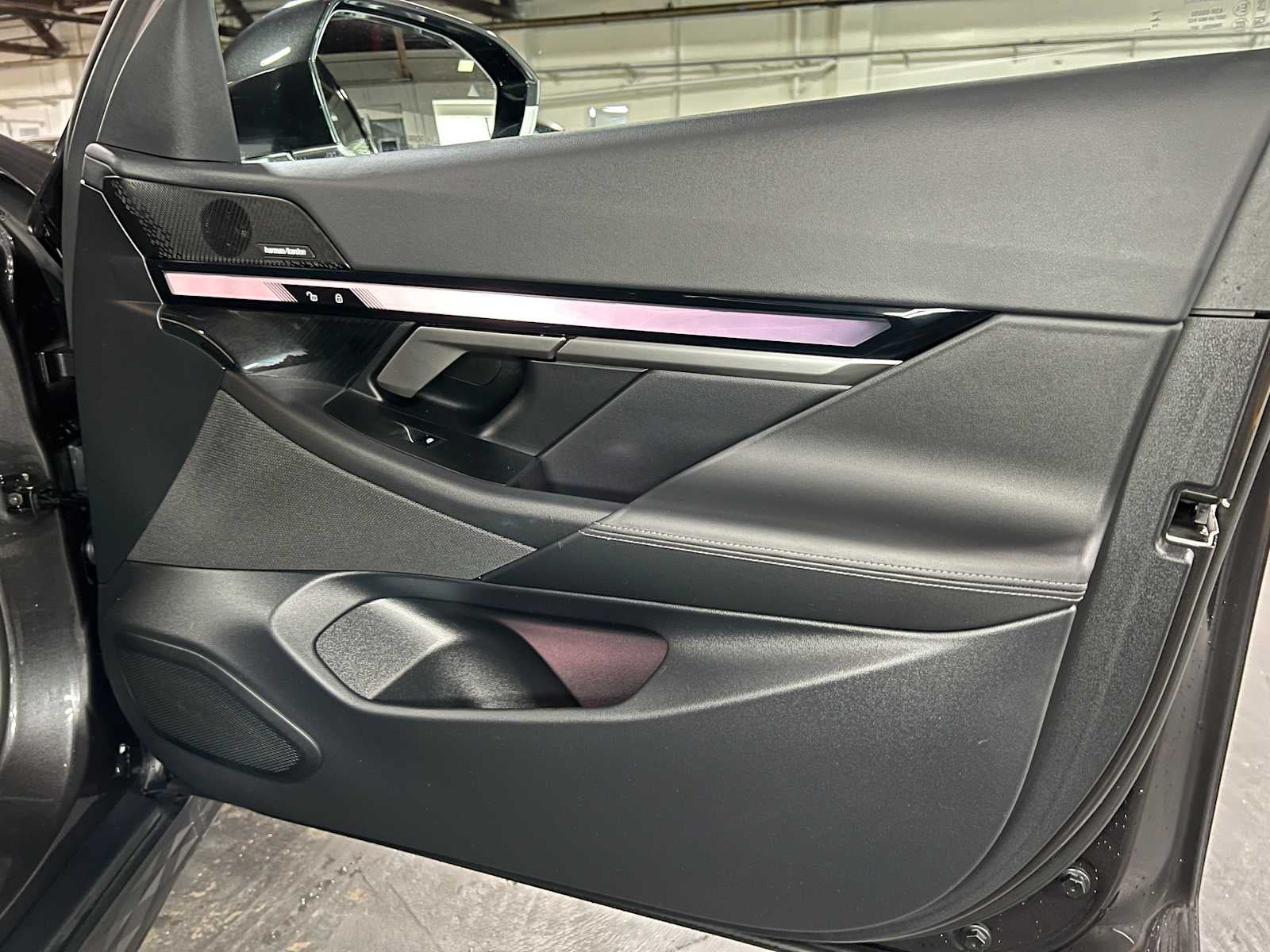 2025 BMW i5 eDrive40