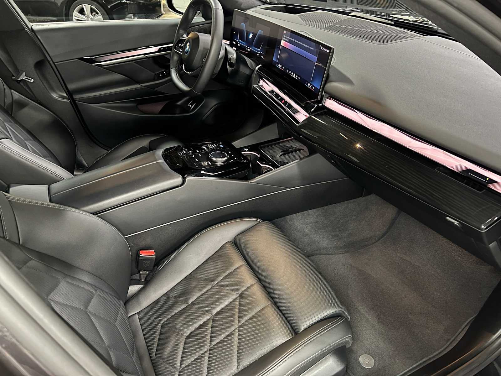 2025 BMW i5 eDrive40