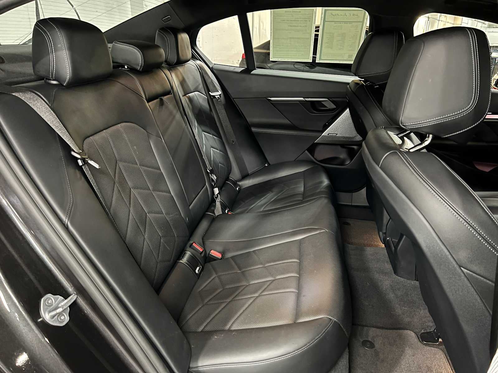 2025 BMW i5 eDrive40