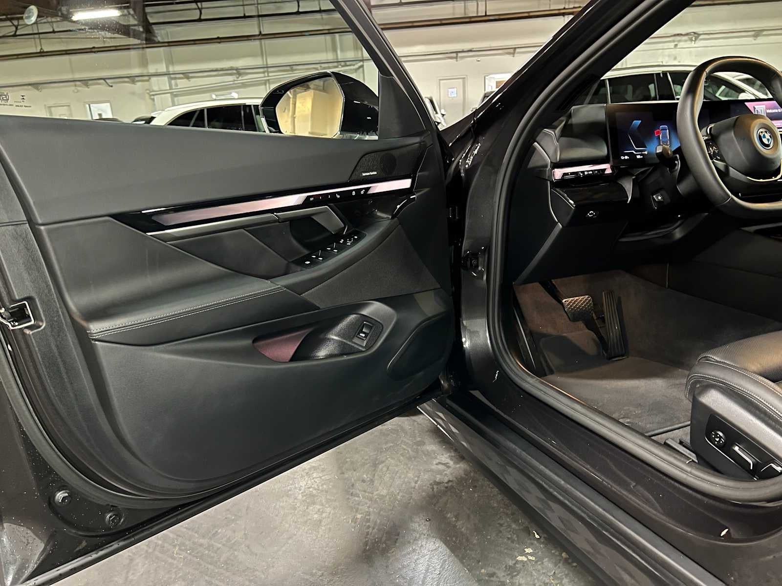 2025 BMW i5 eDrive40