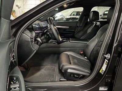 2025 BMW i5 eDrive40