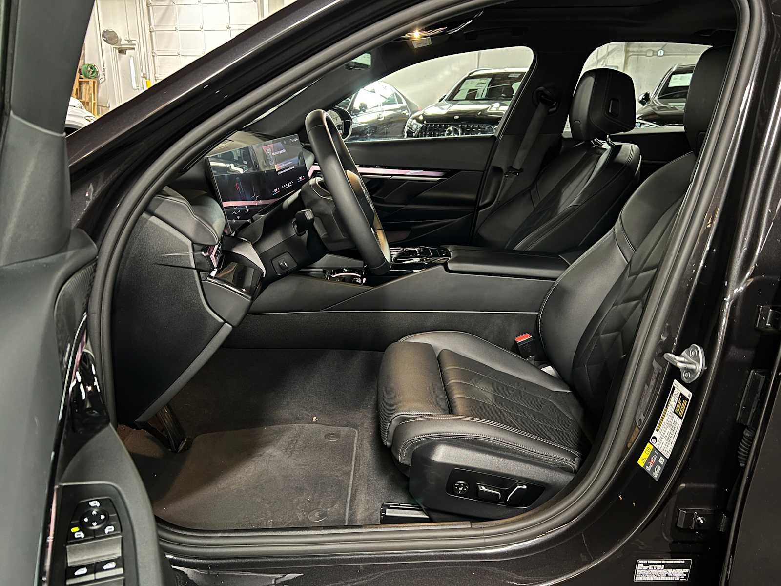 2025 BMW i5 eDrive40