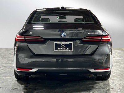 2025 BMW i5 eDrive40