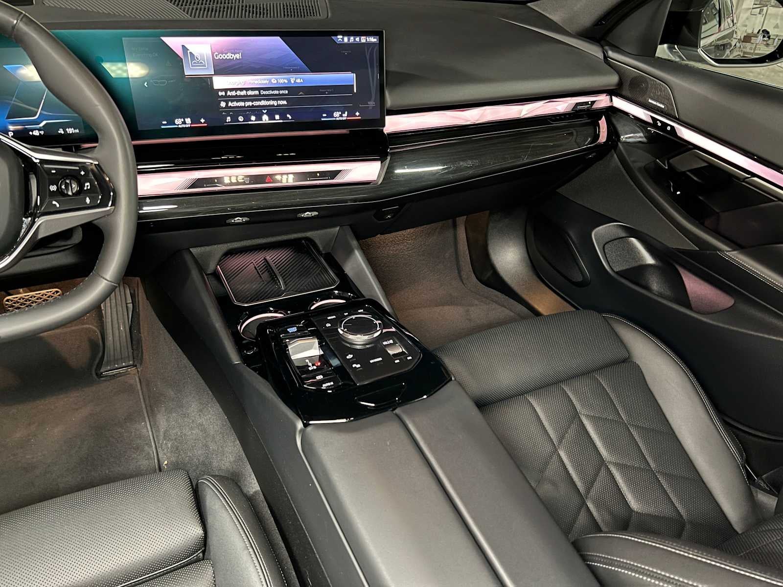 2025 BMW i5 eDrive40