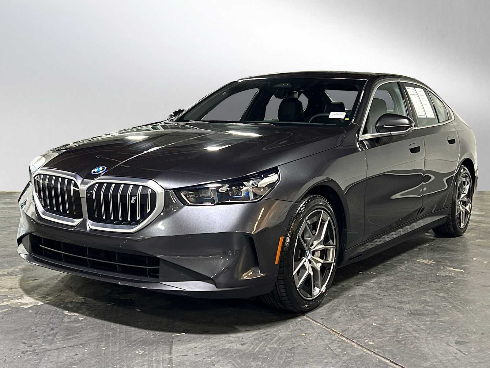 2025 BMW i5 eDrive40