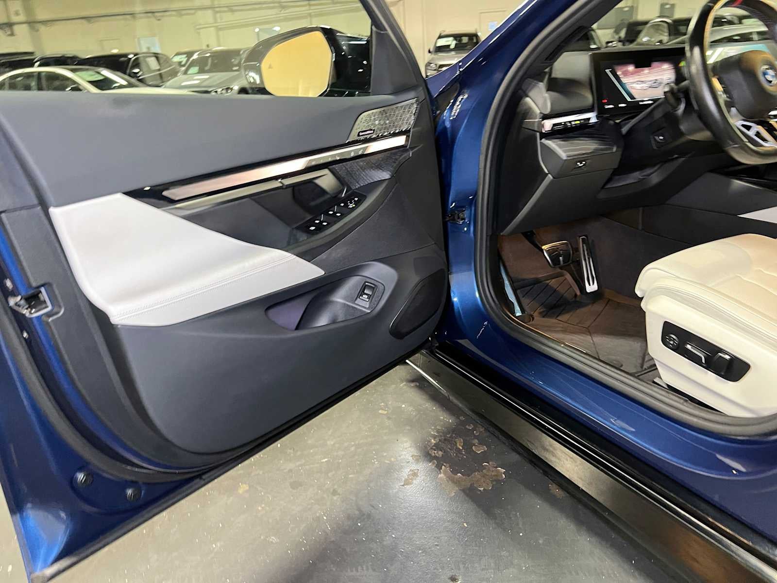 2024 BMW i5 M60 M60