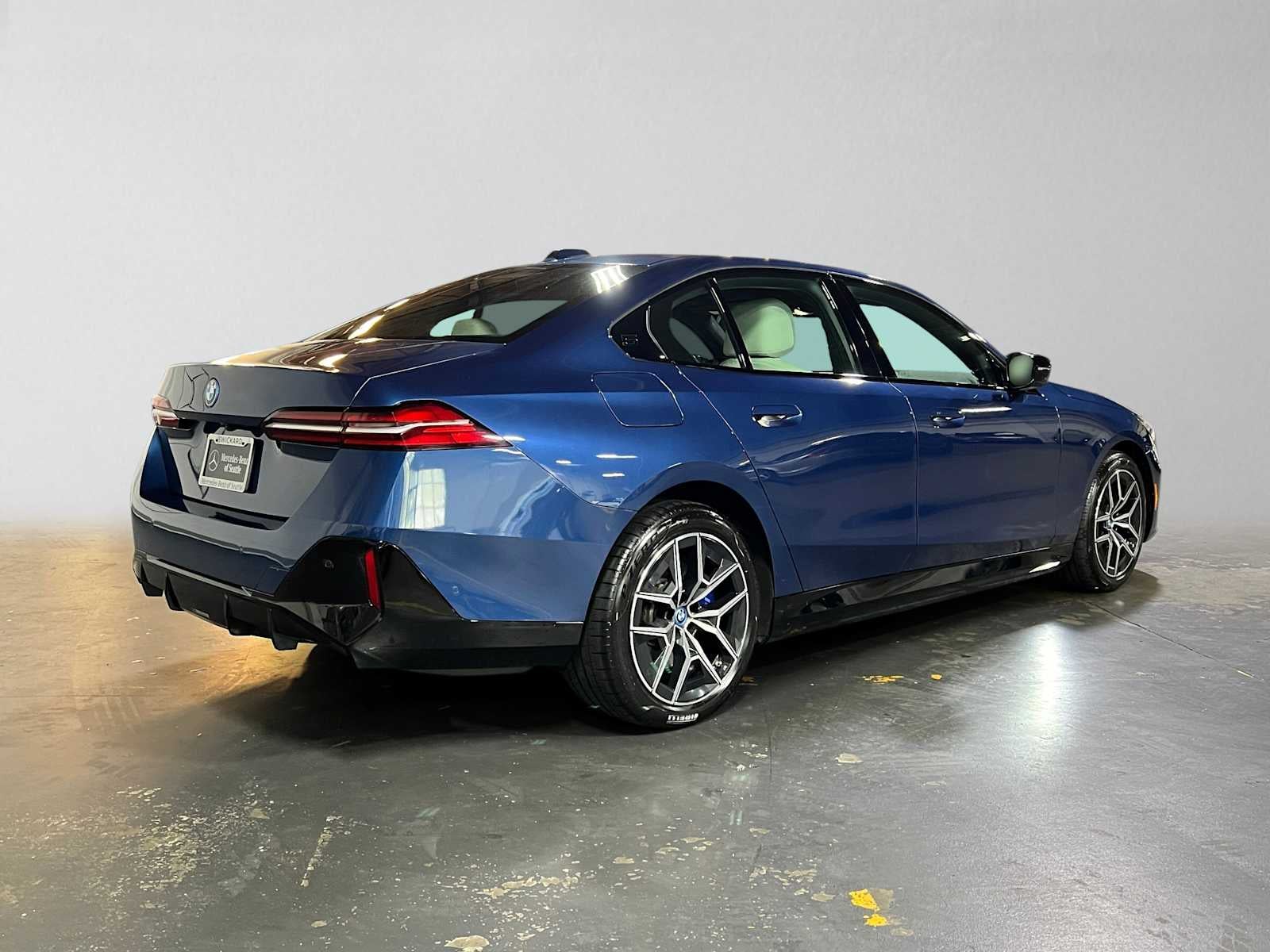 2024 BMW i5 M60 M60