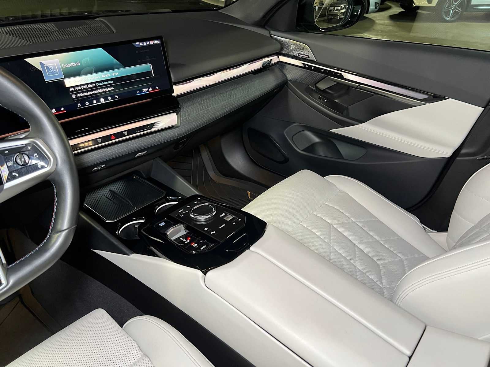 2024 BMW i5 M60 M60