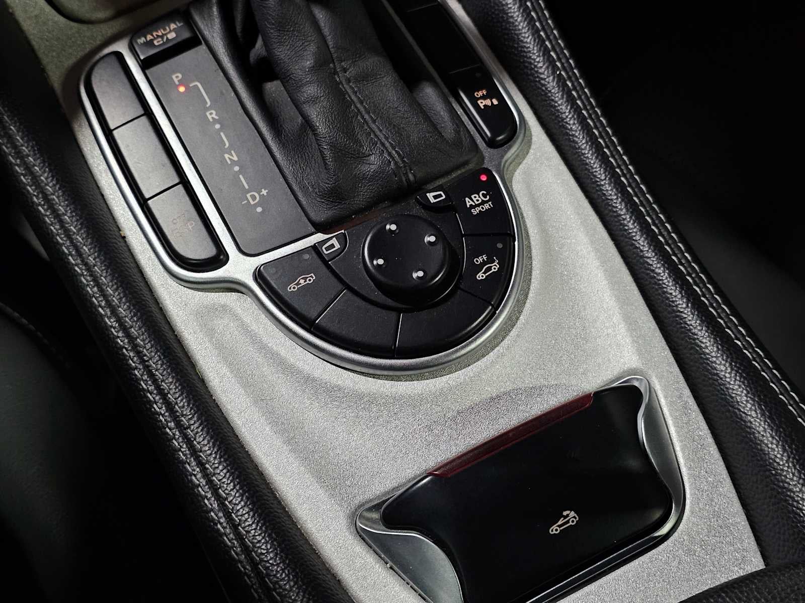 2004 Mercedes-Benz SL55 2dr Roadster 5.5L