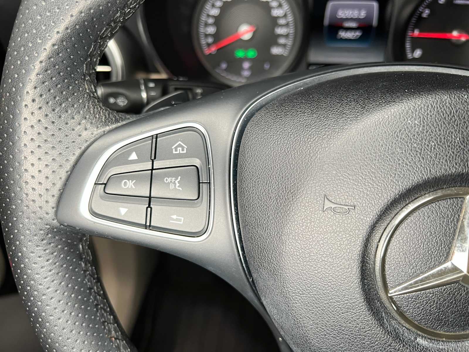 2018 Mercedes-Benz GLC 300 SUV