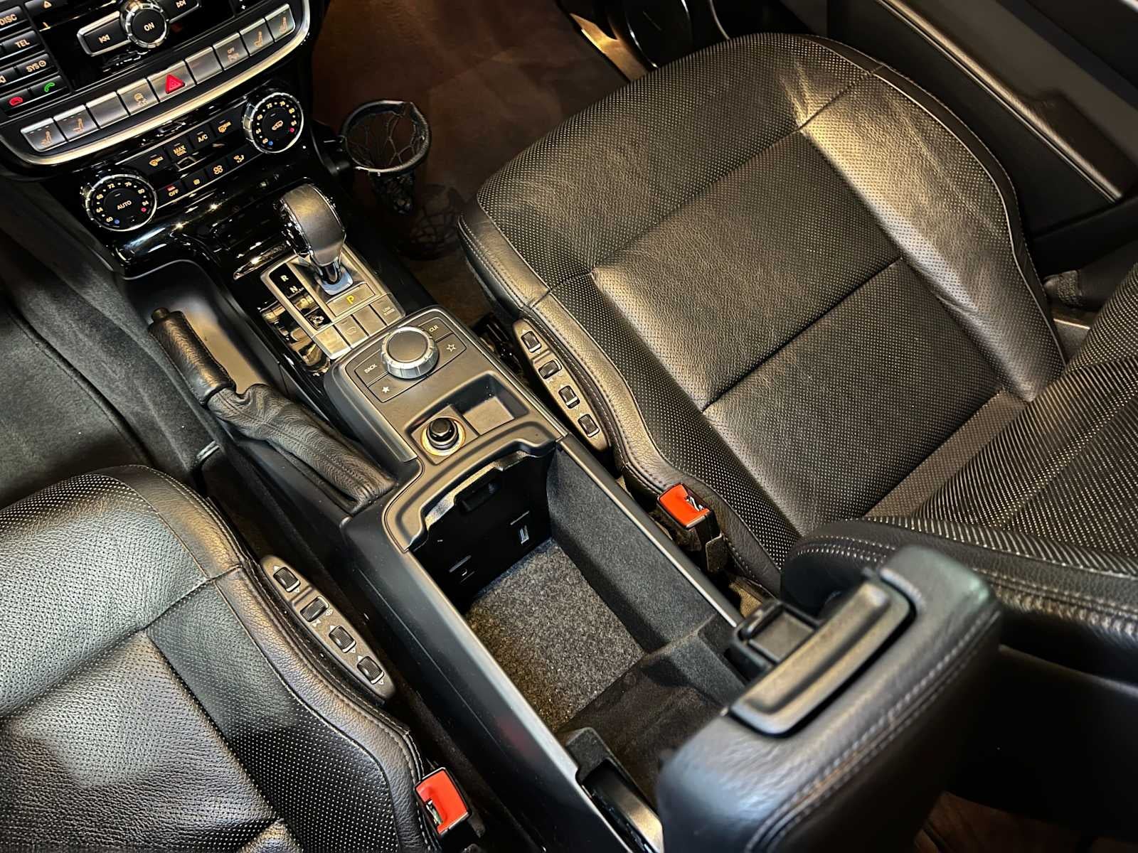 2015 Mercedes-Benz G 550 4MATIC® 4dr