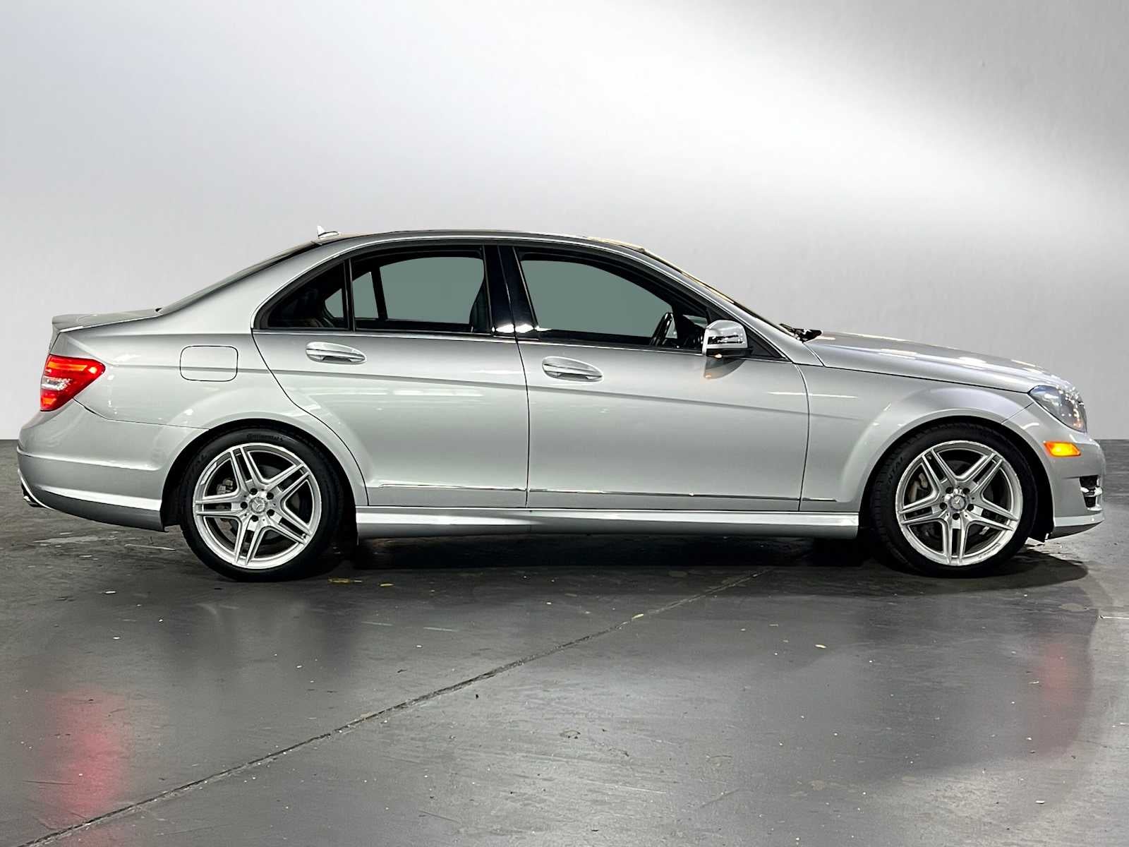 2013 Mercedes-Benz C 300 4dr Sdn 4MATIC®