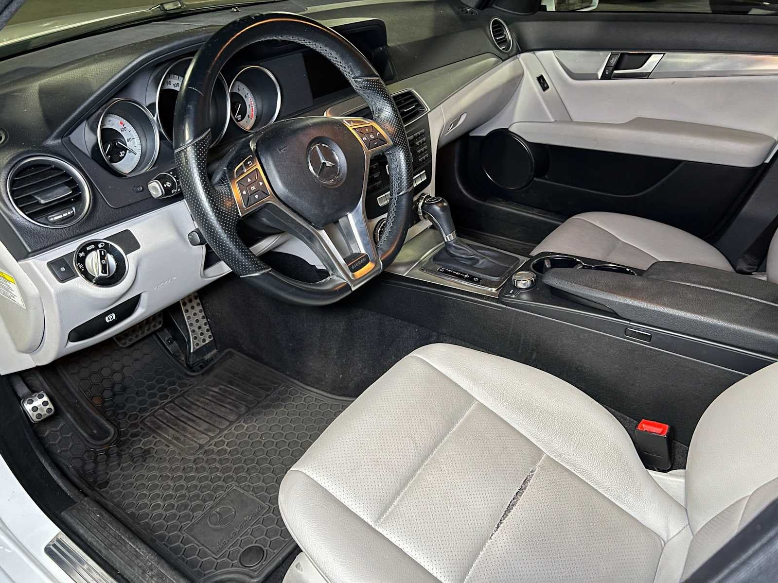 2014 Mercedes-Benz C 300 4dr Sdn 4MATIC®