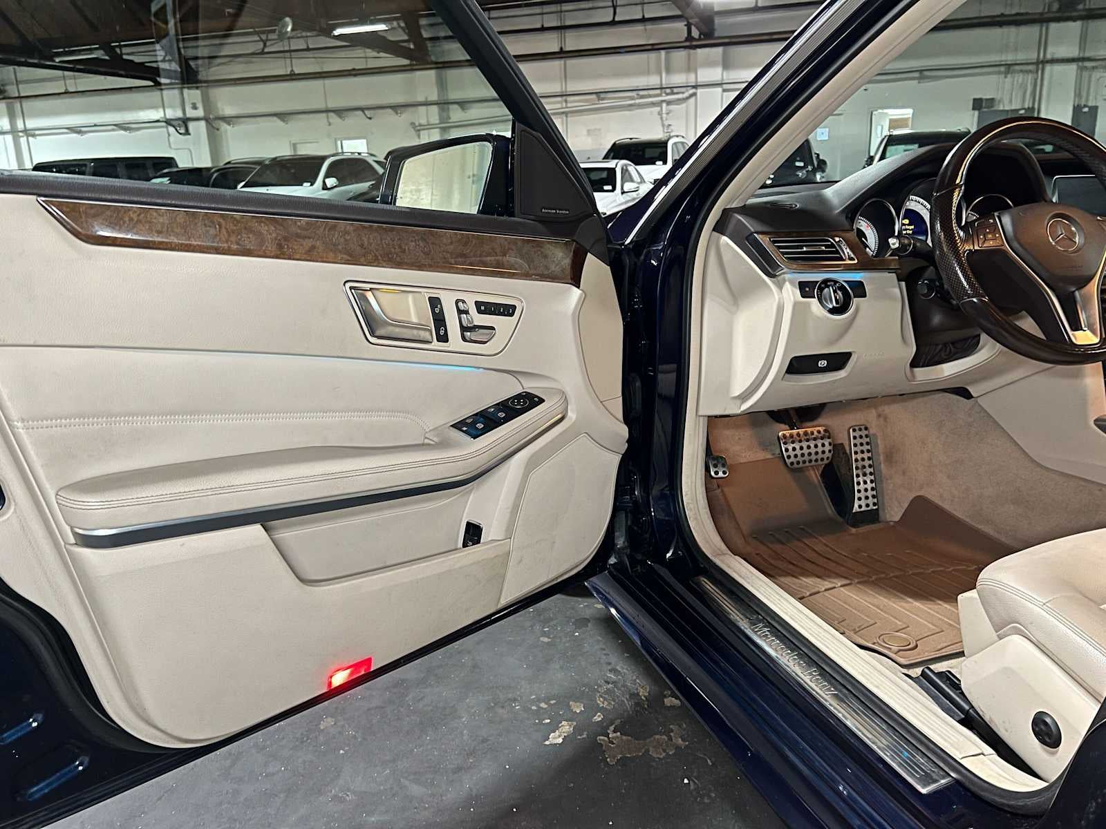 2014 Mercedes-Benz E 350 4dr Sdn 4MATIC®
