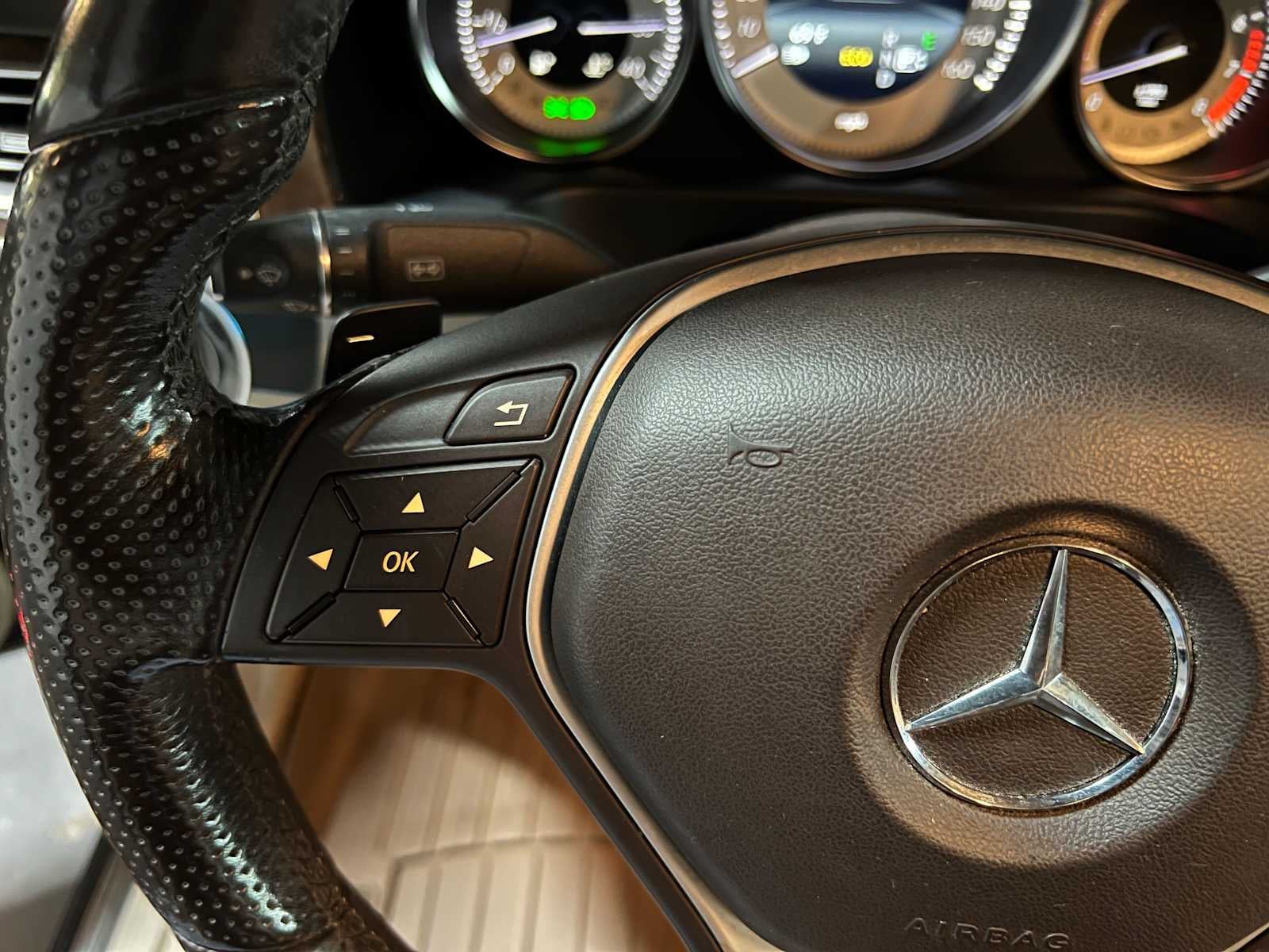 2014 Mercedes-Benz E 350 4dr Sdn 4MATIC®