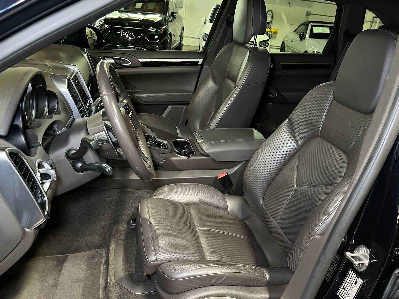2018 Porsche Cayenne Platinum Edition