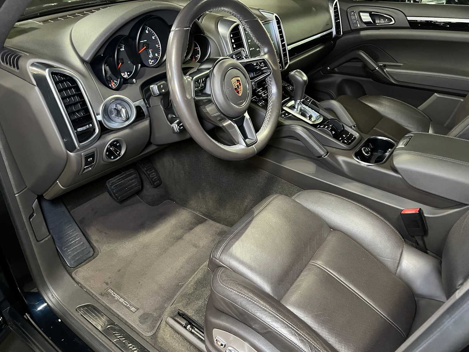 2018 Porsche Cayenne Platinum Edition