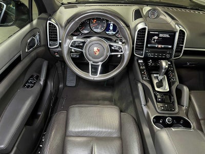 2018 Porsche Cayenne Platinum Edition