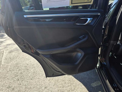 2024 Porsche Macan AWD