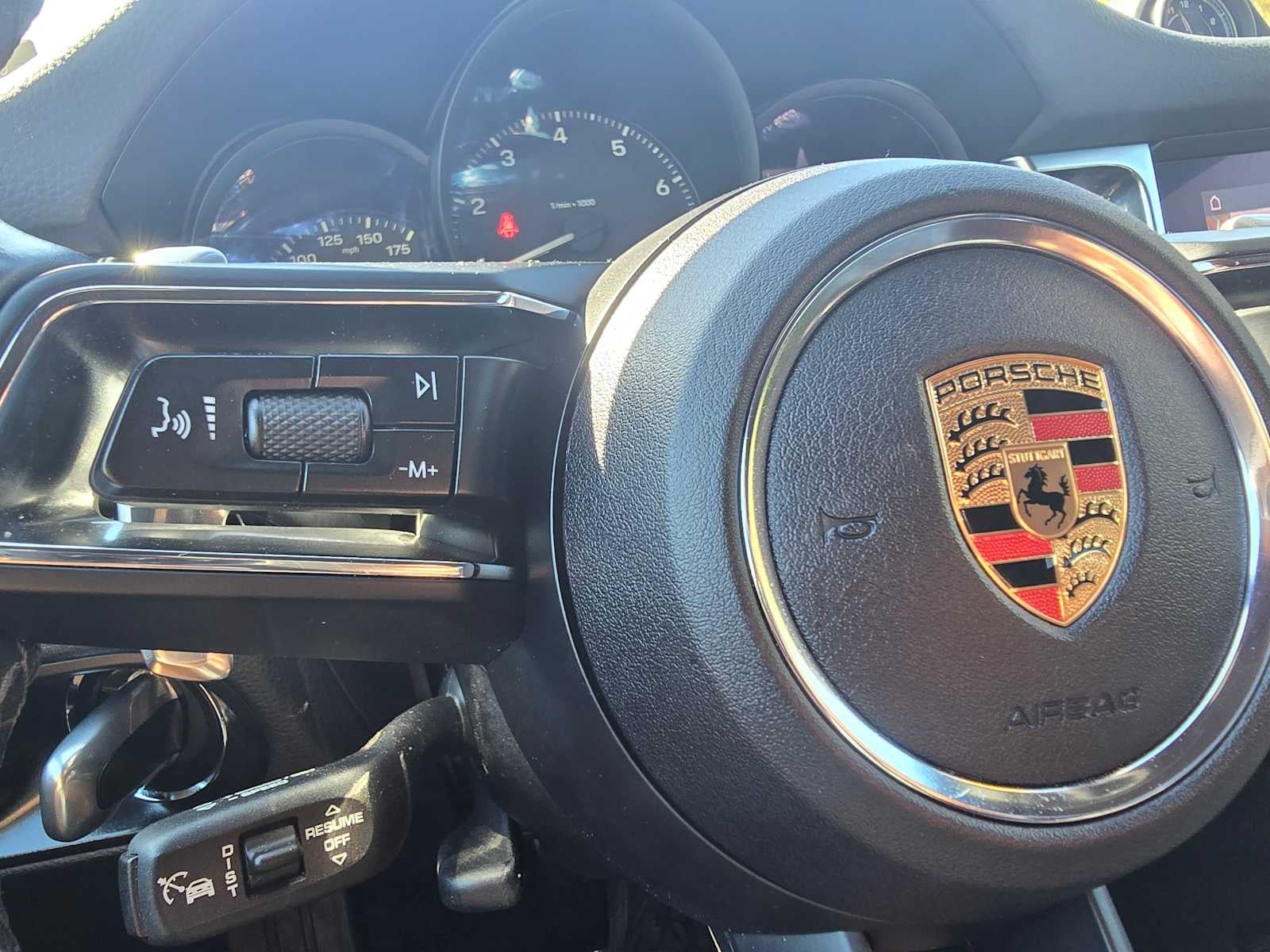 2024 Porsche Macan AWD