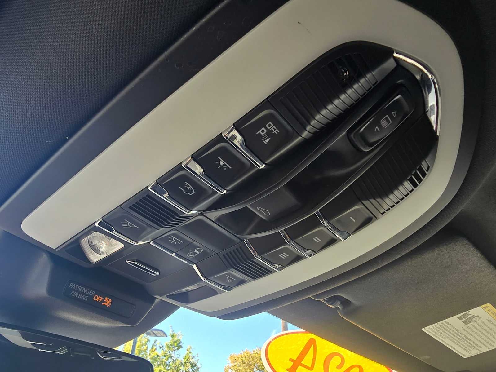 2024 Porsche Macan AWD