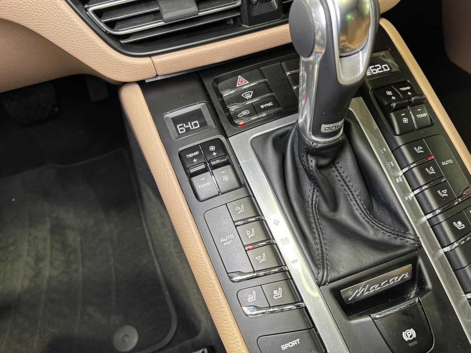2021 Porsche Macan AWD