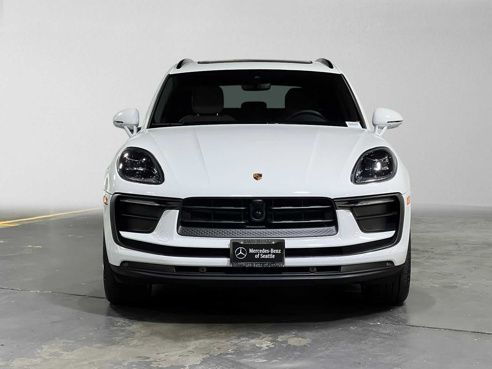 2025 Porsche Macan AWD
