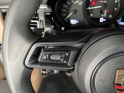 2025 Porsche Macan AWD
