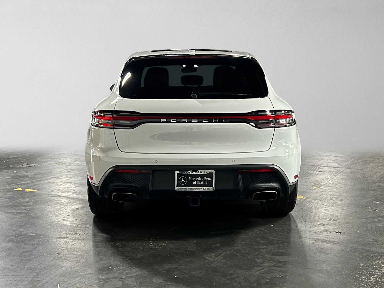 2025 Porsche Macan AWD