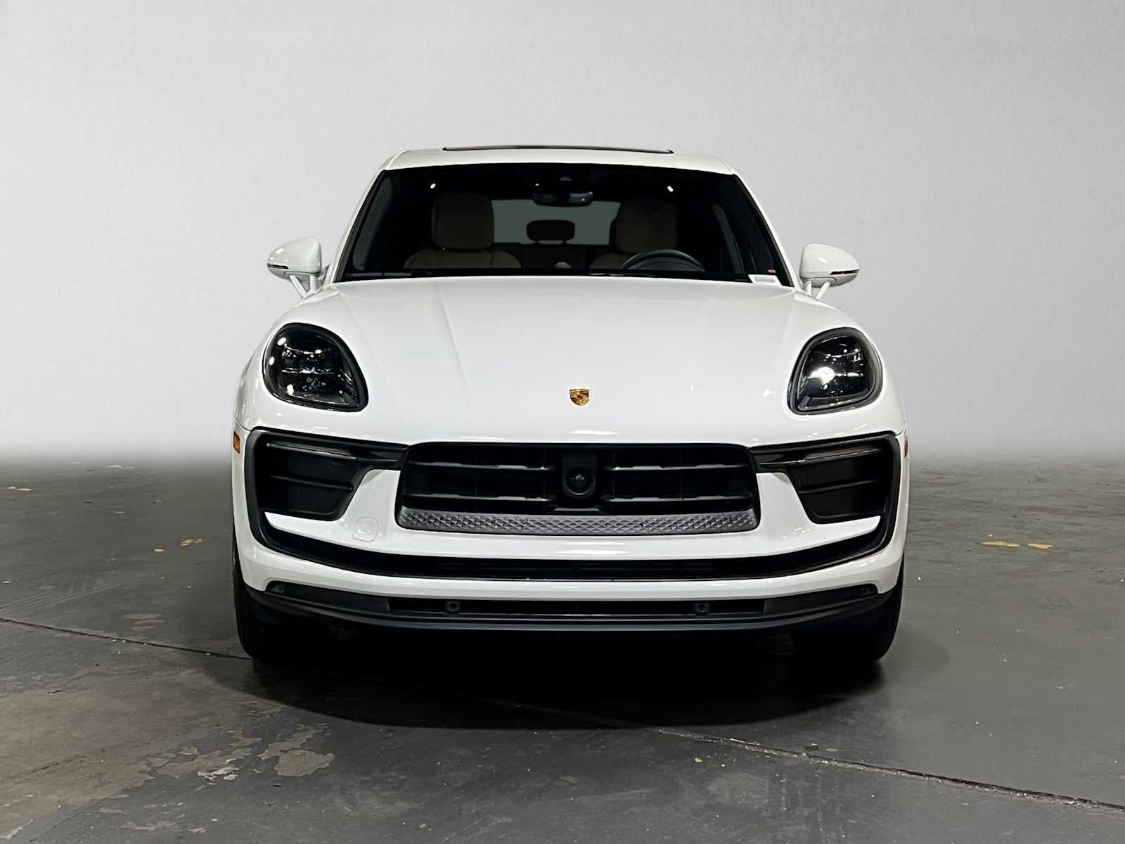 2025 Porsche Macan AWD