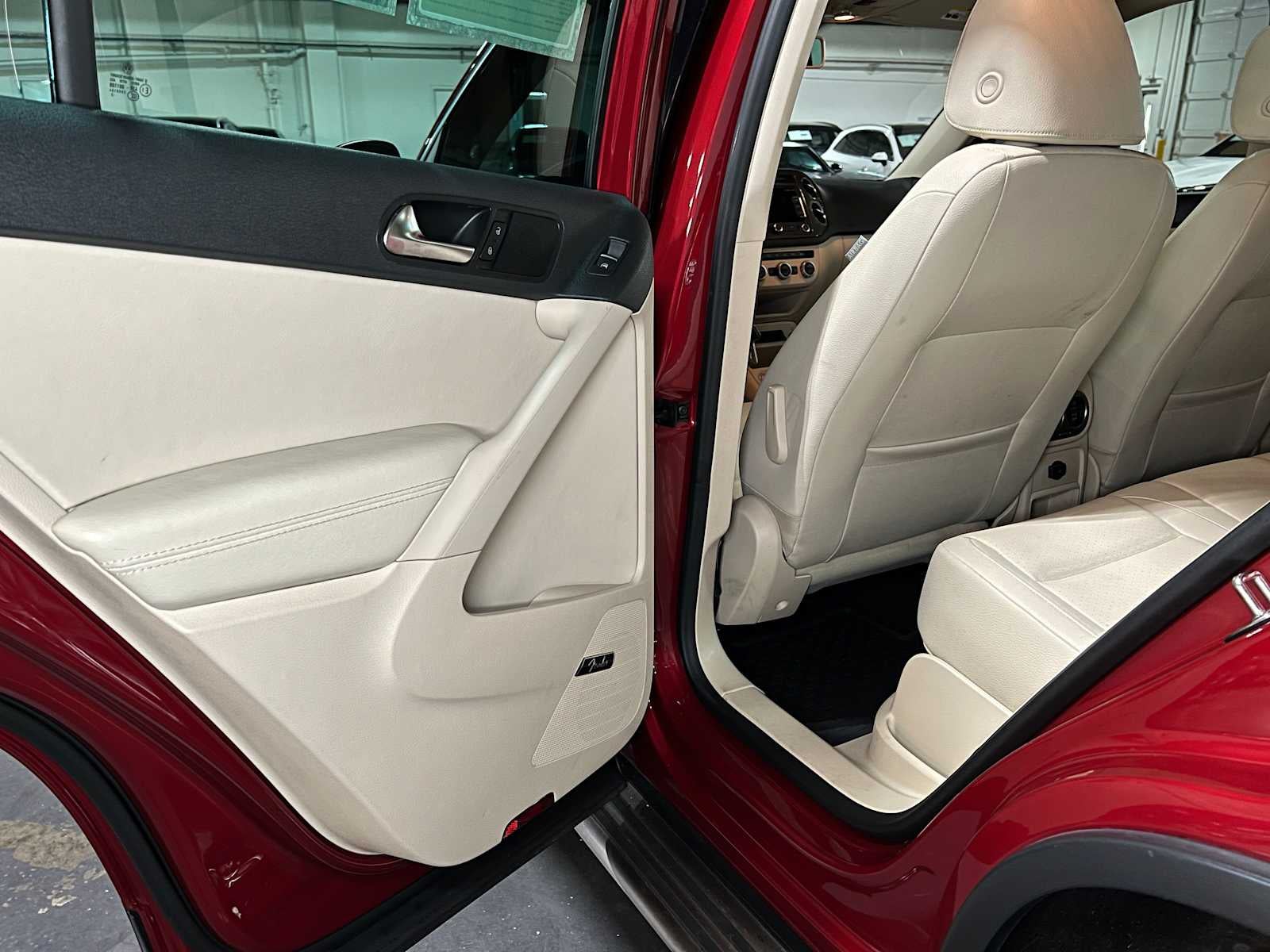 2014 Volkswagen Tiguan SE